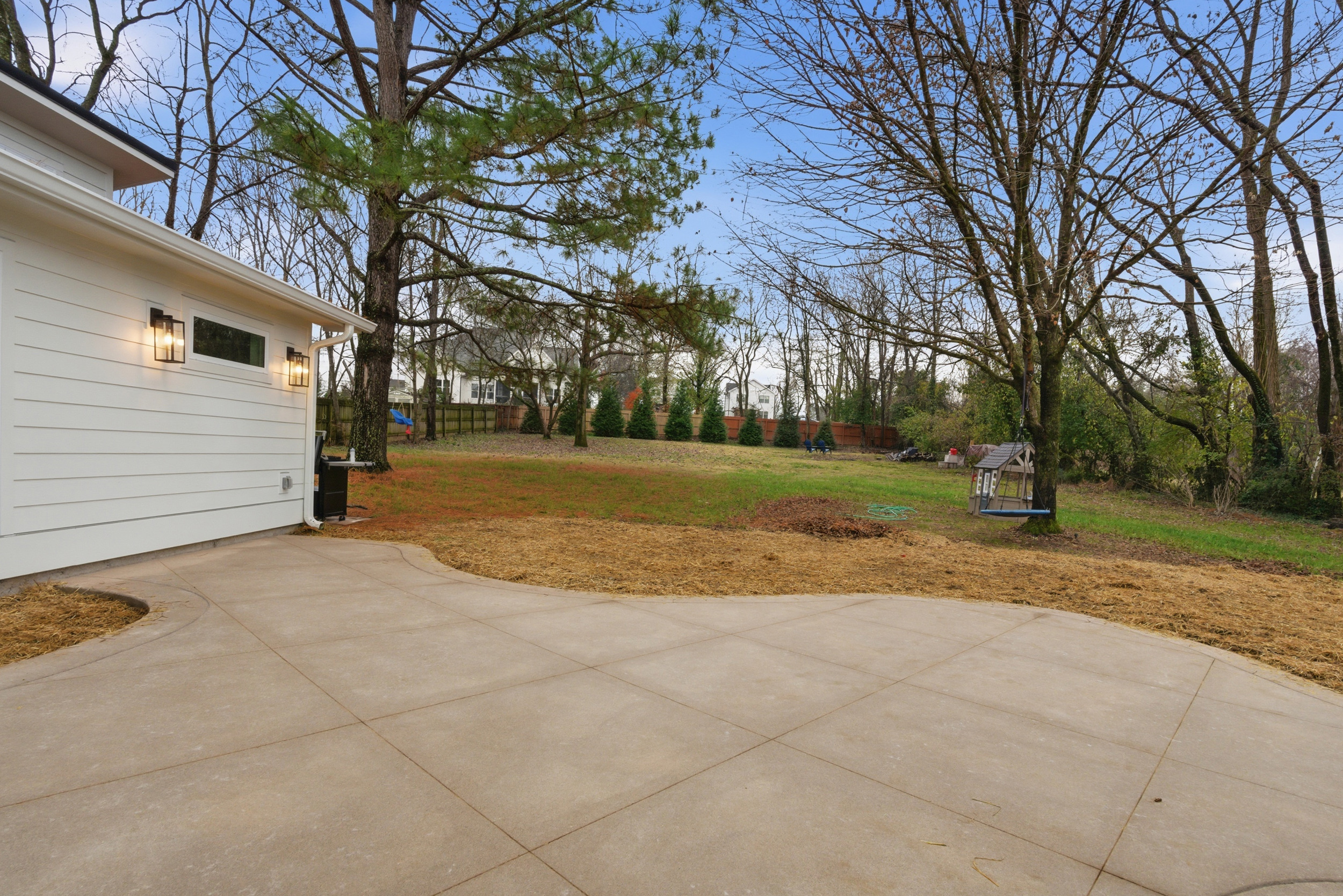 Midcentury modern addition - photo 1 of 17